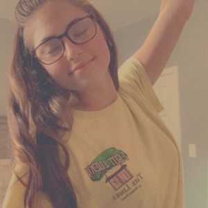 Meet your Posher, Ashley